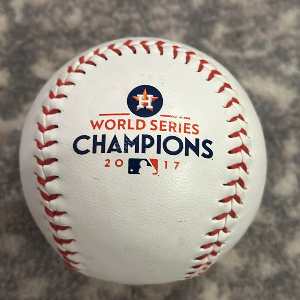 RAWLINGS HOUSTON ASTROS 2017 WORLD SERIES OFFICIAL MAKOR LEAGUE BALL